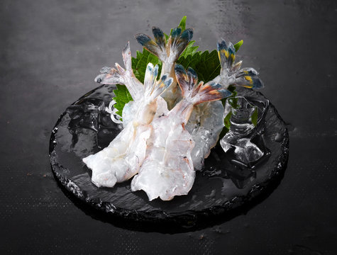 Delicious Japanese food, shrimp sashimi

