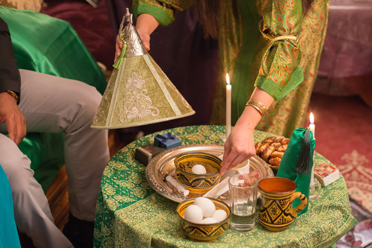 C&eacute;r&eacute;monie du henn&eacute; avant mariage marocain