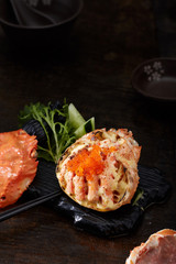 Delicious Japanese food, moxibustion grilled cheese crab
