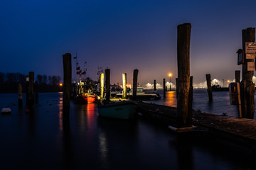 Blick von Travem&uuml;nde auf den Skandinavienkai