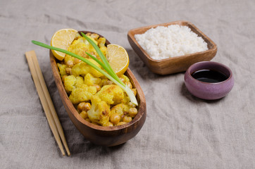 Roasted cauliflower with chickpeas