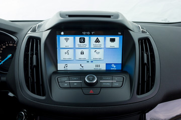 infotainment system car