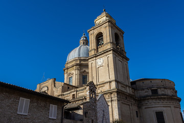 Fototapeta na wymiar Assisi Basilica di Santa Maria degli Angeli
