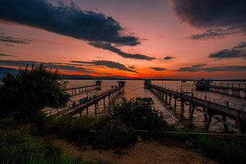 Background view Close-up of panoramic views (sea, bridge, twilight sky) is a natural beauty, the wallpaper of the morning sun. 