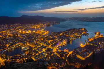 Fototapeta premium Bergen night view