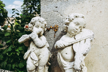 Statue d'anges musiciens, ornements d'extérieur