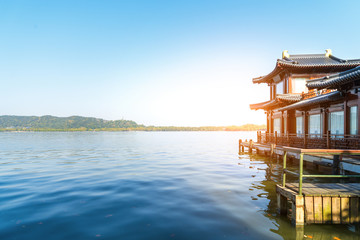 Obraz premium West Lake Hangzhou cruise ship