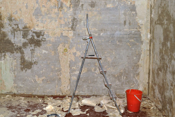 initial preparation of the premises for finishing works. shabby walls. ruin