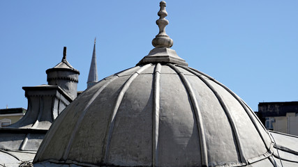 Fototapeta na wymiar old roof of mosque