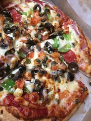 hot deluxe pizza