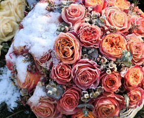 roses ...tombe