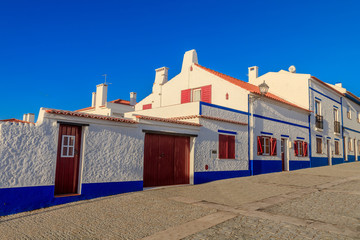 Vista das Casas Tradicionais de Porto Covo Portugal © moedas1