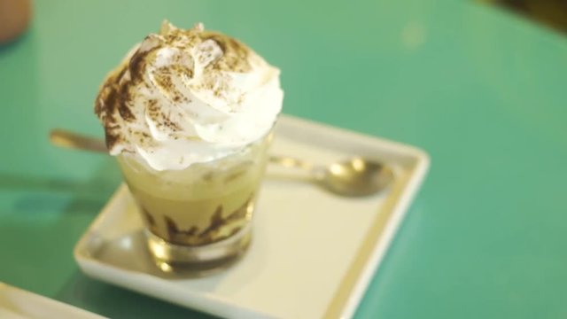 Caf&eacute;