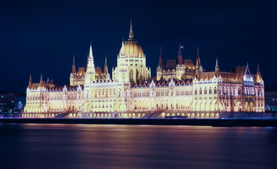 Fototapeta na wymiar Night view of Parliament of Budapest