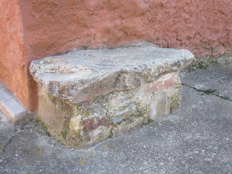 Sent&oacute;n de piedra