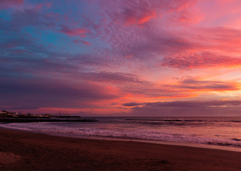 Fototapeta na wymiar Colorful Sunset on the beach Tenerife