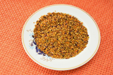  pile of bee pollen 