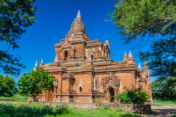 Fototapeta na wymiar Ywa Haung Gyi temple in Bagan, Myanmar