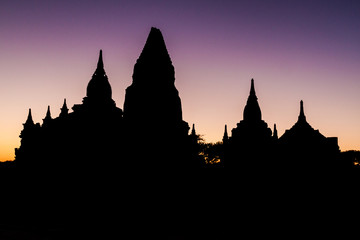 Obraz premium Skyline of Bagan temples, Myanmar