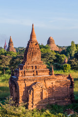 Fototapeta na wymiar Skyline of temples and pagodas in Bagan, Myanmar
