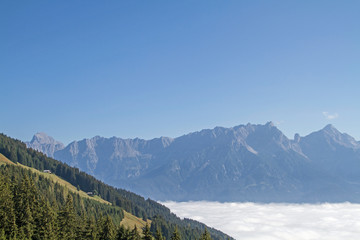 Obraz premium Inversionslage im Saalachtal