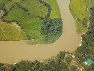 コスタリカのタルコレス川の空撮