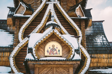 Obraz premium The Church of St. Nicholas In Izmailovo Kremlin in Moscow. It is one of the tallest wooden buildings in Russia.