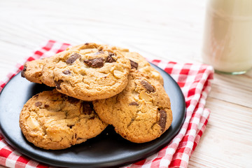 cookies with chocolate chips