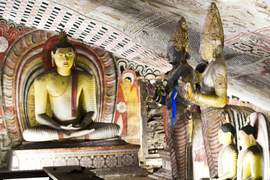 Dambulla Cave Temple