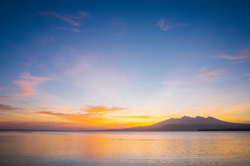 Fototapeta na wymiar sunset over the sea gili lombok indonesia