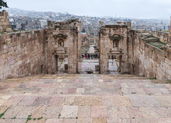 Fototapeta premium Steps leading to the Temple of Artemis in ruins of the great Roman city of Jerash - Gerasa, destroyed by an earthquake in 749 AD, located in Jerash city in Jordan
