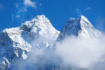 Foto auf Acrylglas Ama Dablam View of Ama Dablam on the way to Everest Base Camp with beautiful cloudy sky, Sagarmatha national park, Khumbu valley, Nepal