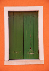 Obraz na płótnie Canvas Old vintage wall and window in Italy 