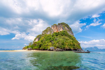 Naklejka premium Koh Phak Bia krabi thailand 