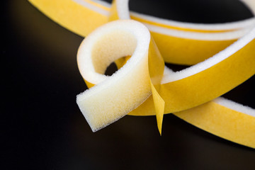 Sealing tape for insulation