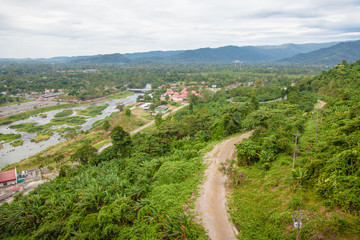 Fototapeta na wymiar Khun Dan Prakarnchon Dam