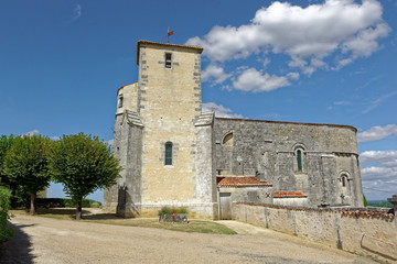 Fototapeta na wymiar Église de Villars-les-Bois, Charente-Maritime, Nouvelle-Aquitaine, France