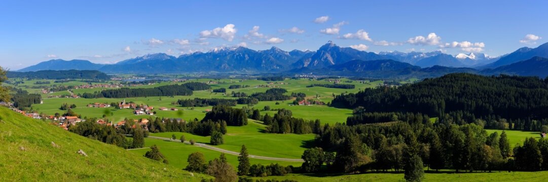 Panoramic view from the Schlossberg near Eisenberg, Hopfensee and Ammergau Alps with Sauling, Ostallgau, Allgau, Swabia, Bavaria, Germany, Europe