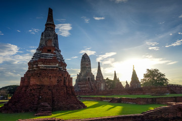 Fototapeta na wymiar Wat Chaiwatthanaram temple, Ayutthaya, Thailand