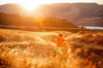 Kid throwing rocks 