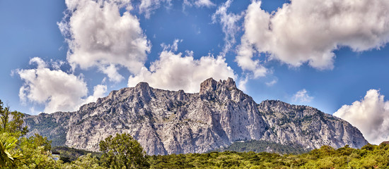 Fototapeta na wymiar High rocks Ai-Petri of Crimean mountains