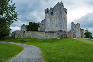Fototapeta na wymiar Ross Castle in Ireland