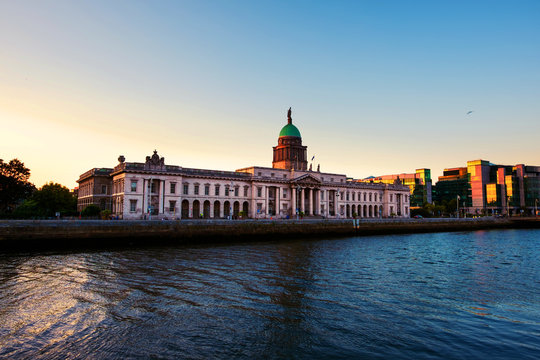 The Custom house in Dublin, Ireland in the evening at sunset