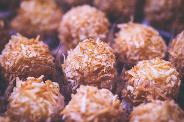 photos of wedding candy for brides
