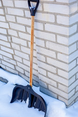 Shovel snow,there was heavy snow