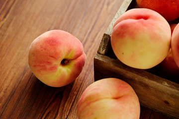 fresh peaches 