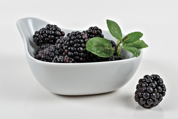 more in ciotola bianca spigoli tondi