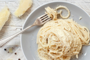 Cacio e pepe, italian cheese and pepper pasta