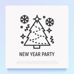 Christmas tree with snowflakes thin line icon. New year party. Modern vector illustration.