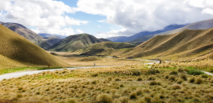 Lindis Pass View at the Highway 8, New Zealand, South Island, NZ